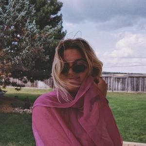 Meet your Posher, Sidney